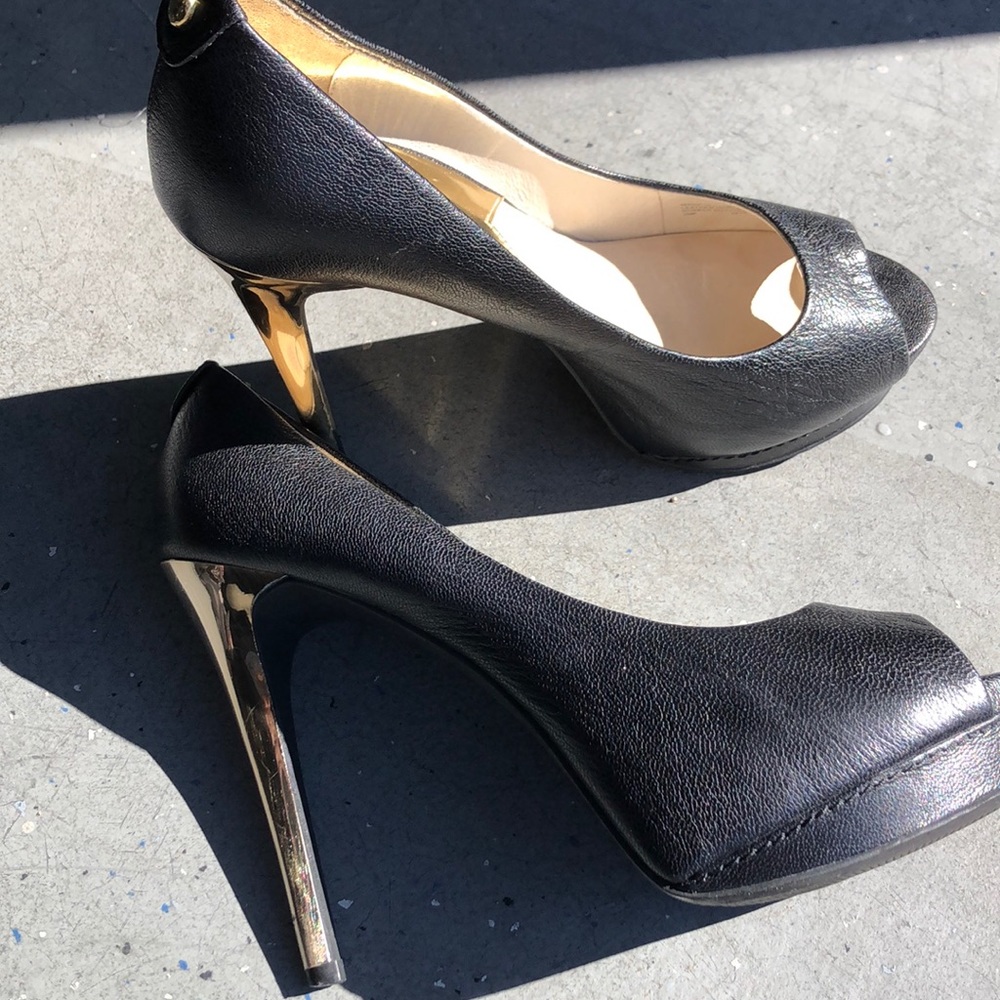 Michael Kors black/gold leather heels